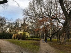 Things to do in Budapest with Kids in Winter | Winter in Budapest with Kids | Henry and Andrew's Guide (www.henryandandrewsguide.com)