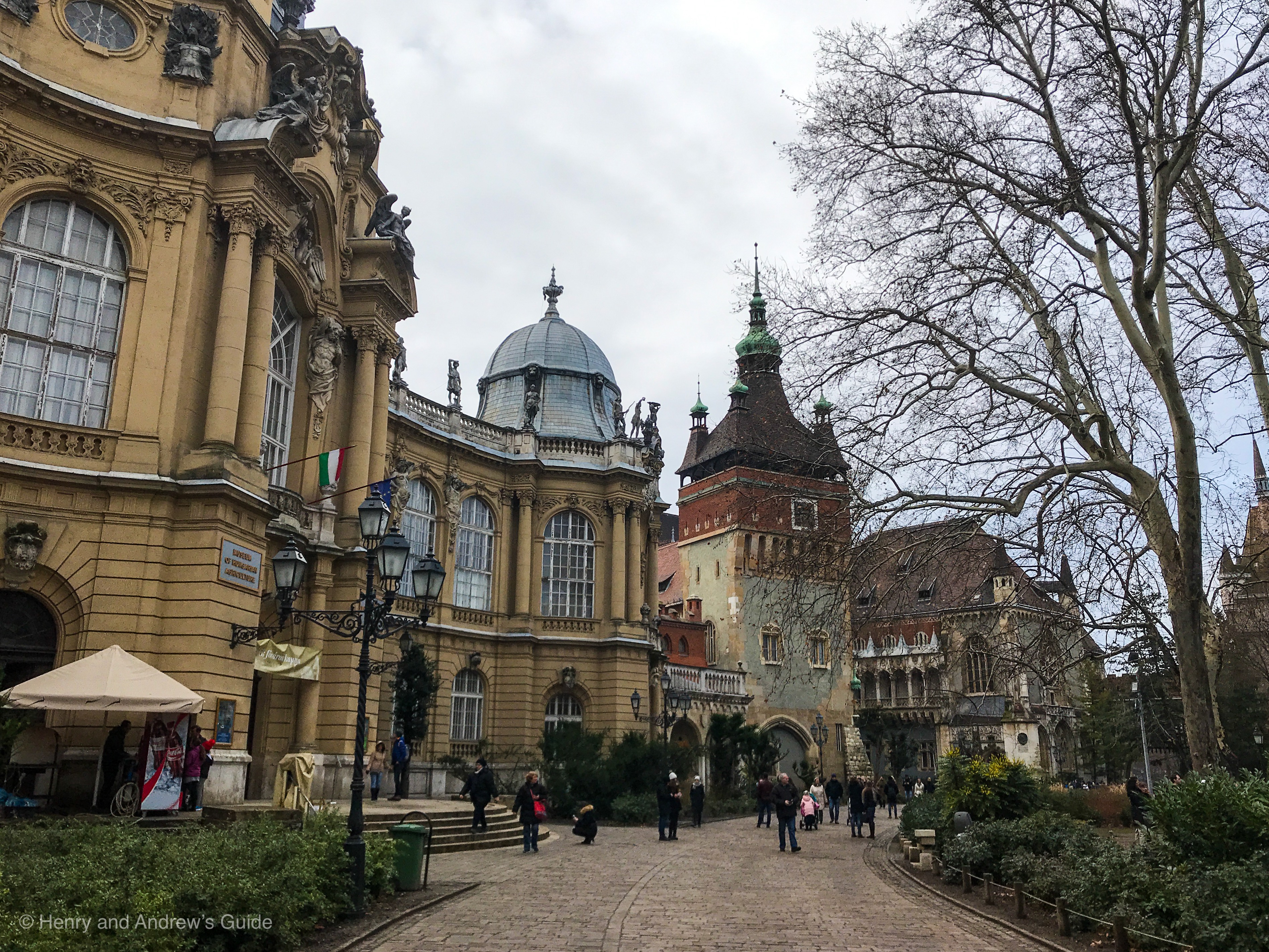 Things to do in Budapest with Kids in Winter | Winter in Budapest with Kids | Henry and Andrew's Guide (www.henryandandrewsguide.com)