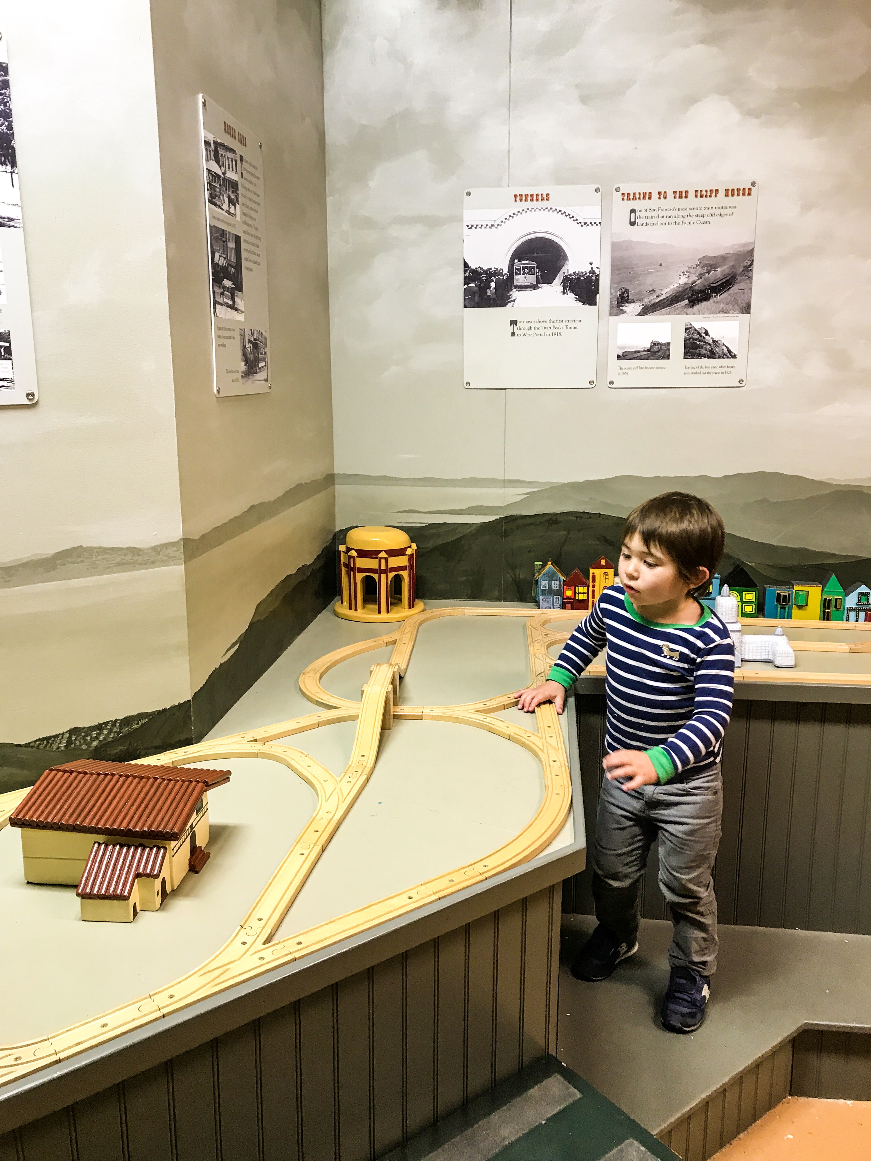 Guide to the Randall Museum in San Francisco | Things to Do in San Francisco with Kids | Henry and Andrew’s Guide (www.henryandandrewsguide.com)