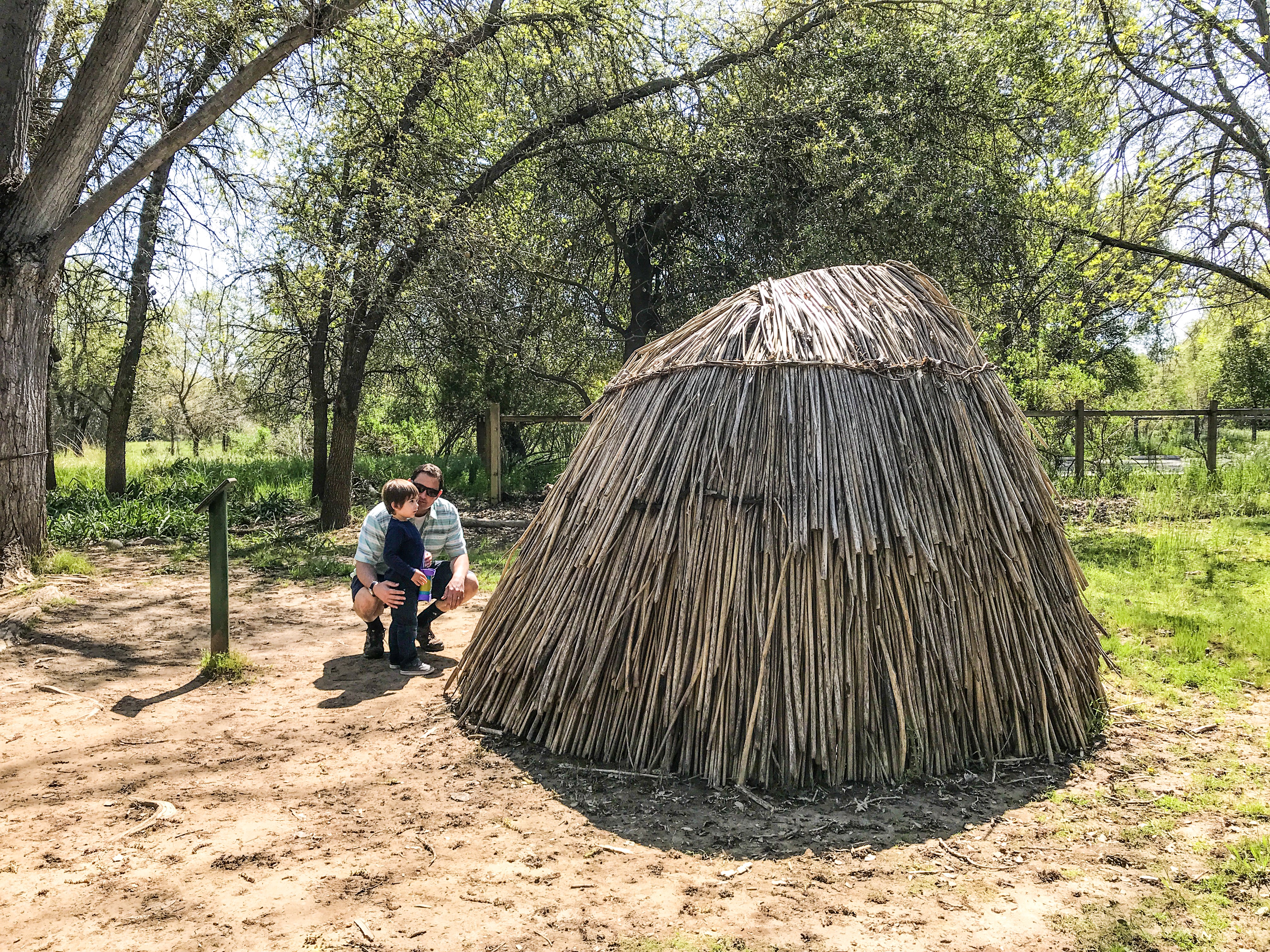 Guide to the Effie Yeaw Nature Center in Sacramento | Things to Do in Sacramento with Kids | Henry and Andrew’s Guide (www.henryandandrewsguide.com)
