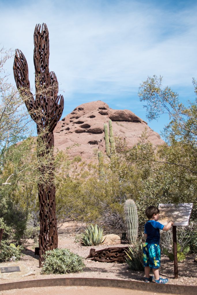 How to Spend a Summer Weekend in Sedona, Arizona - First Timer’s Guide: Things to do outside & ways to stay cool that’s uniquely Sedona. #Sedona #Arizona #summer #summerweekend #weekendgetaway #cathedralrock #sliderock #redrocks #bearizona